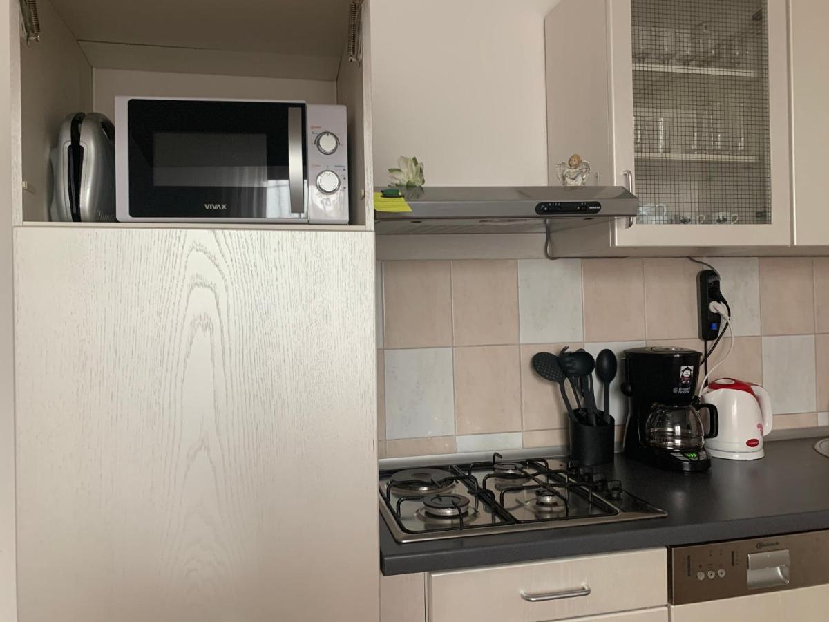 Apartmani Spomenka 셀리네 외부 사진