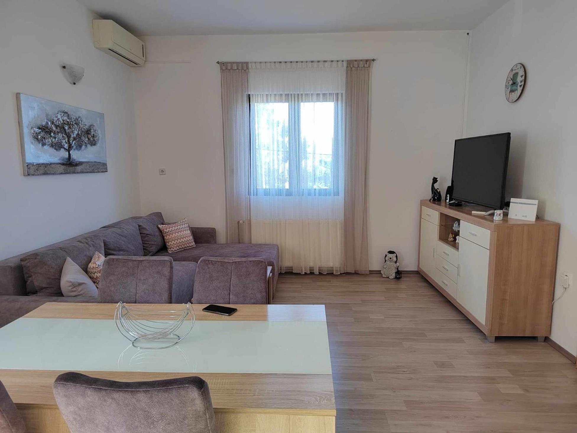 Apartmani Spomenka 셀리네 외부 사진