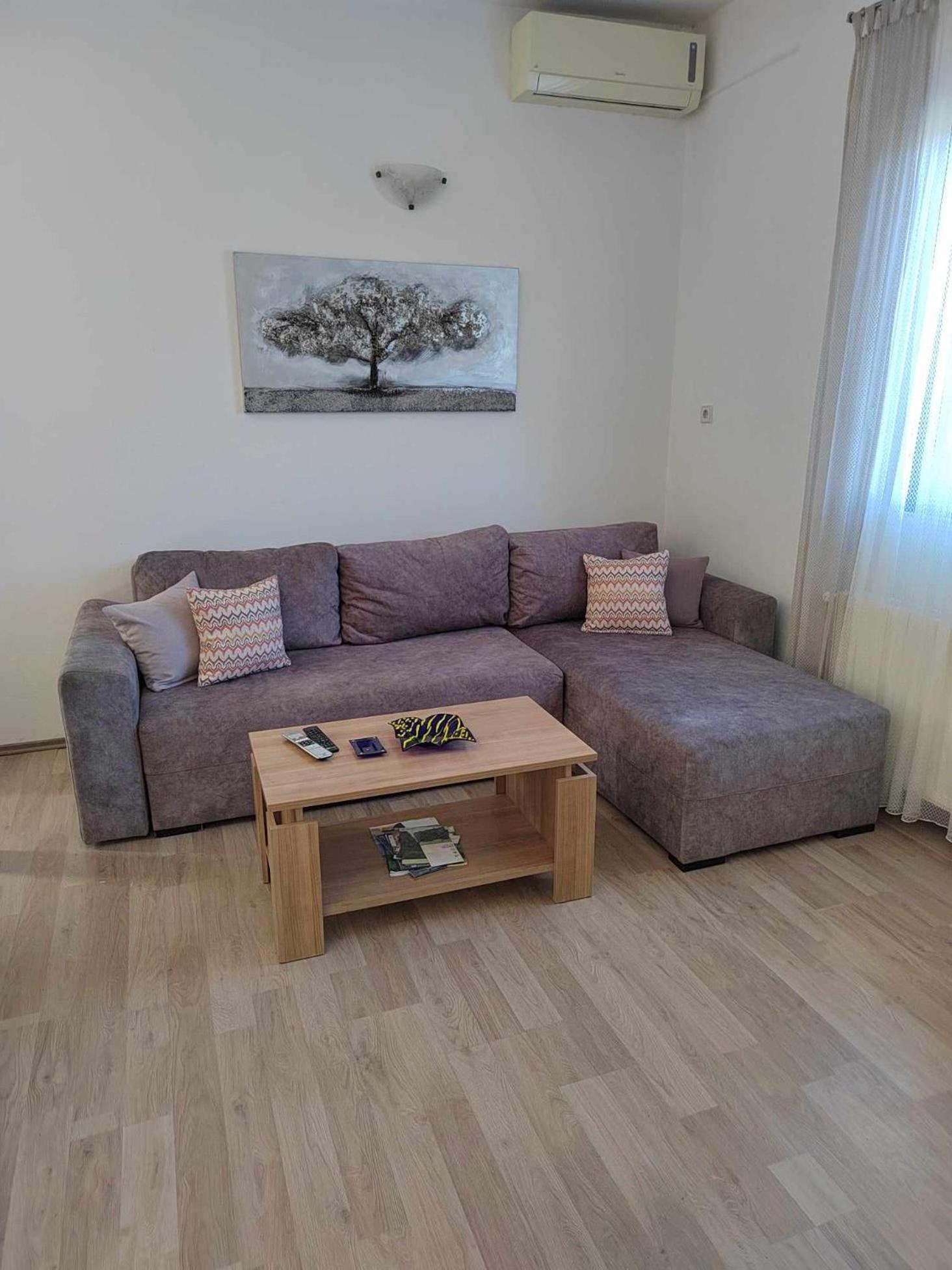Apartmani Spomenka 셀리네 외부 사진