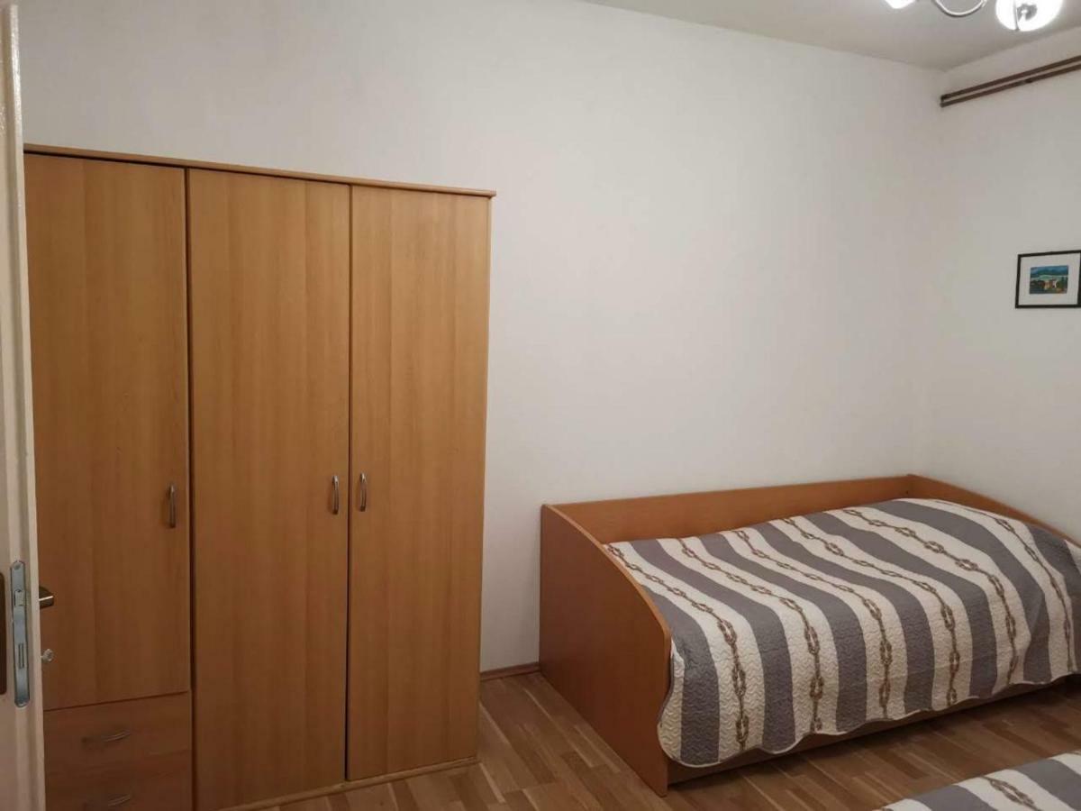 Apartmani Spomenka 셀리네 외부 사진