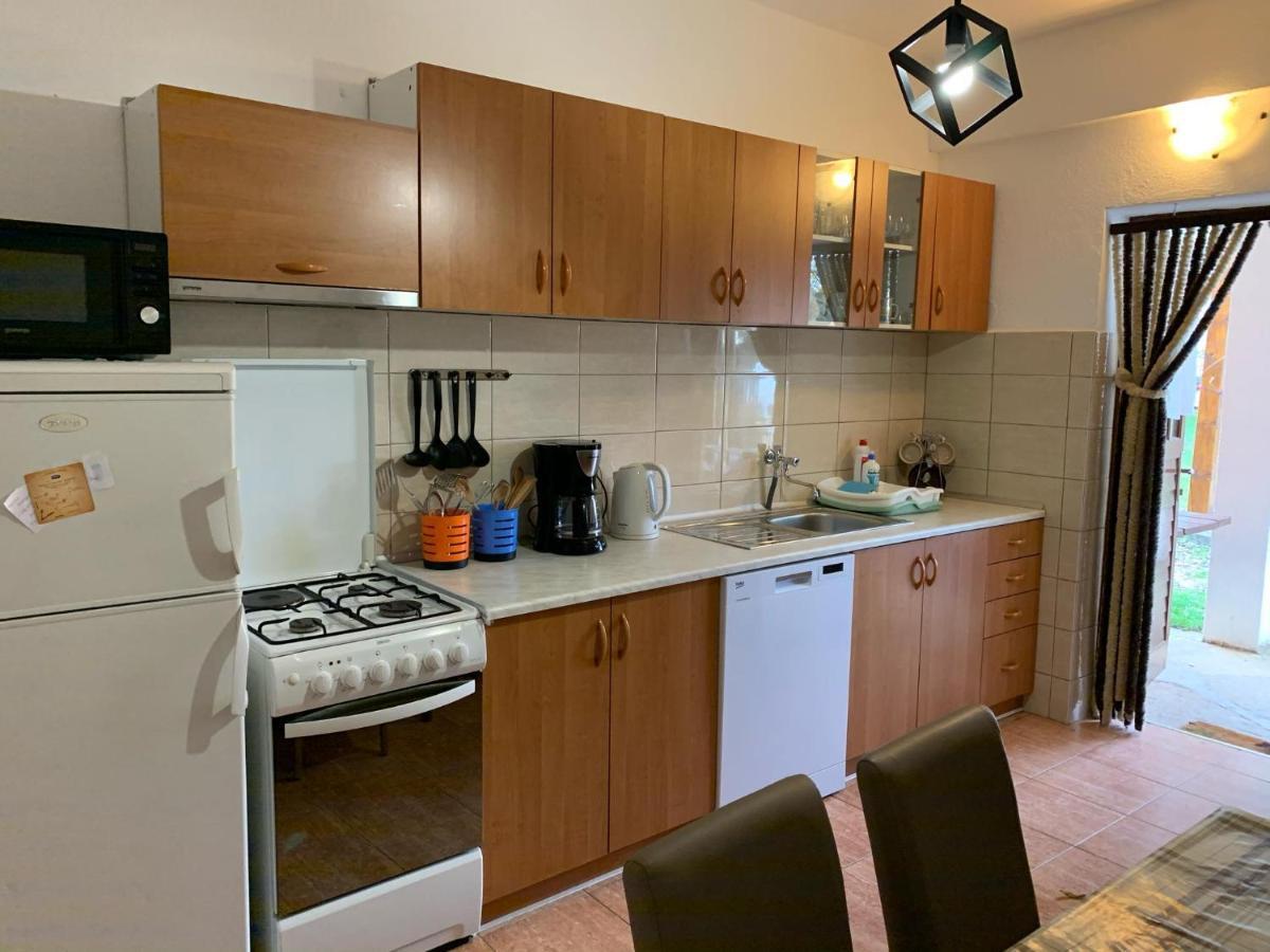 Apartmani Spomenka 셀리네 외부 사진